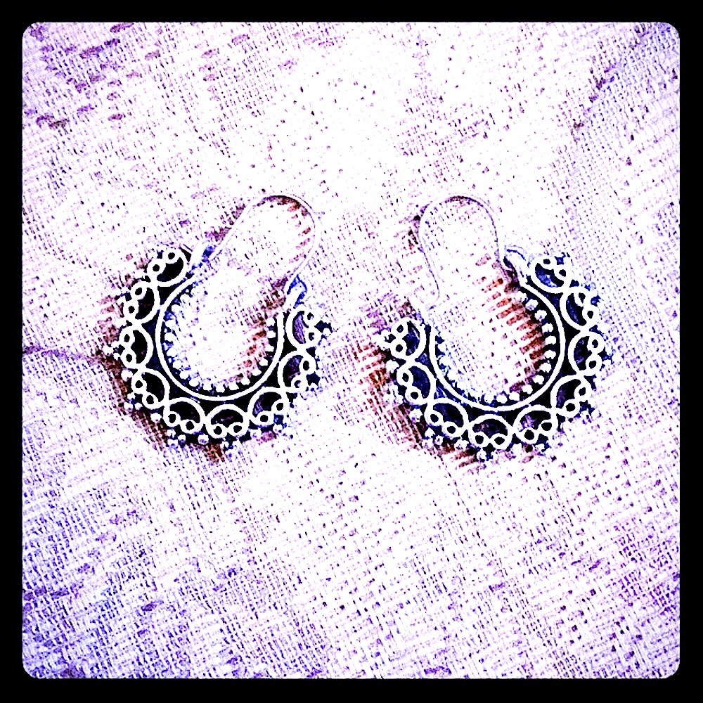 Vintage Silver Loop-Design Earrings